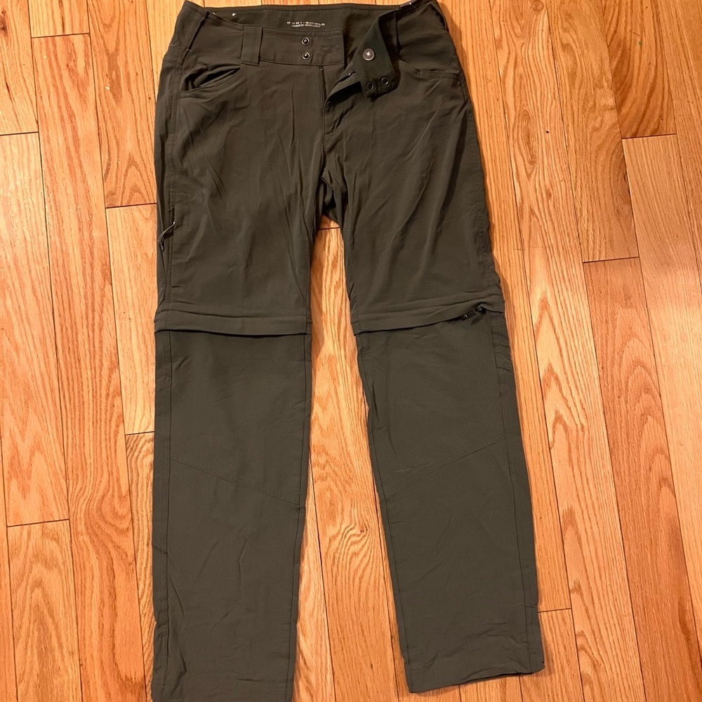 Women’s Omni Shield Columbia Zip off Pant, size 6 shirt